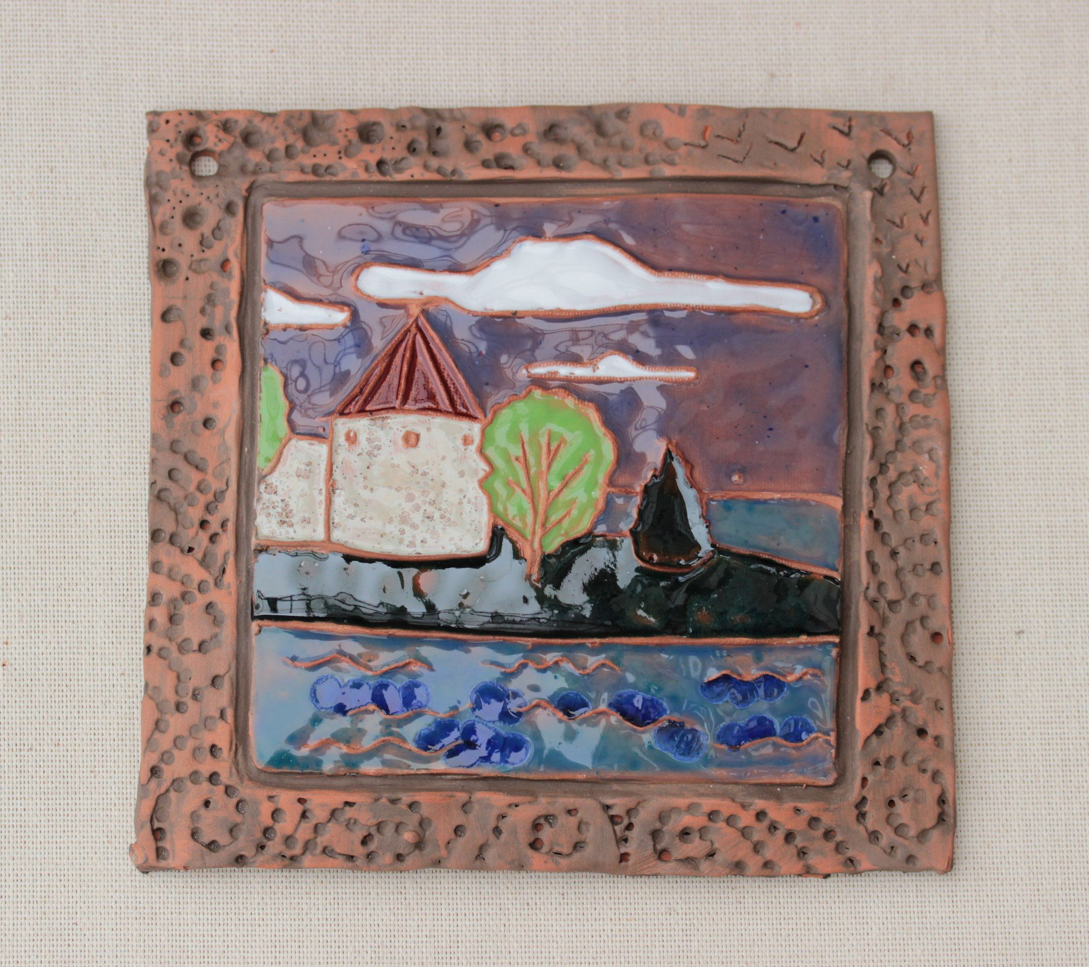 Декоративное панно «Крепость орешек»